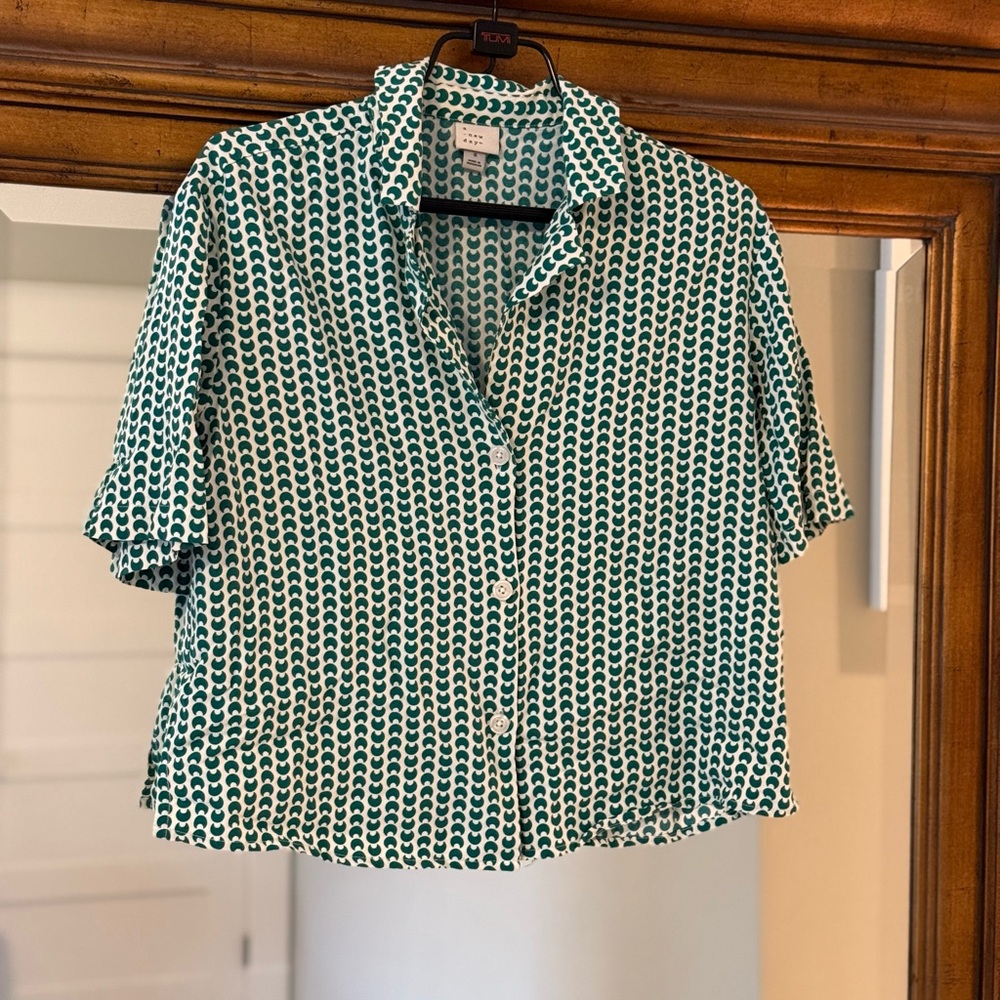 SHORT SLEEVE SET A New Day Green and White Patterned Short Sleeve SET